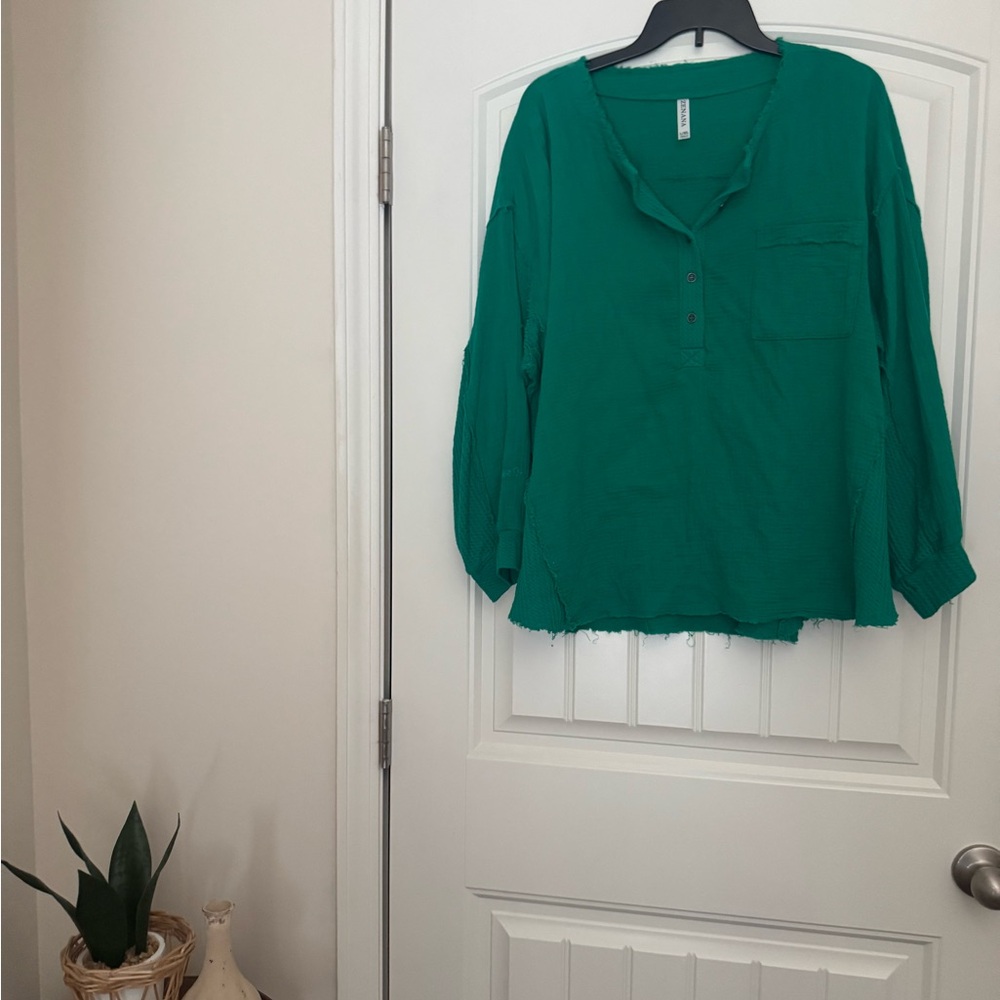 Zenana Outfitters Teal Blouse